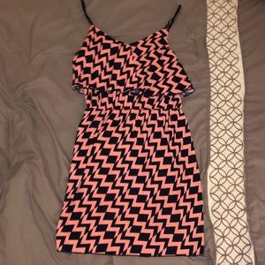 Cute little dress with adjustable straps 👗